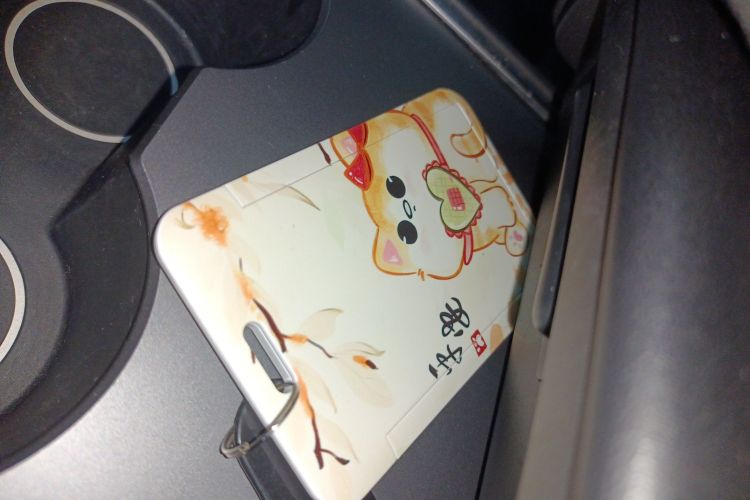 特斯拉 Model Y 2024款 后轮驱动版中控内饰7001