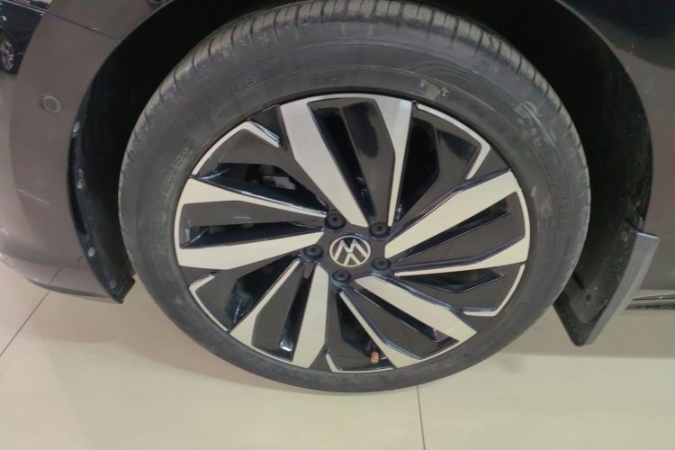 大众 帕萨特 2023款 380TSI 豪华版车身外观6007