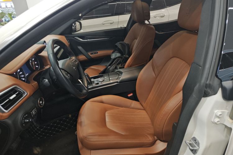 玛莎拉蒂 Ghibli 2022款 2.0T GT锋芒版中控内饰19