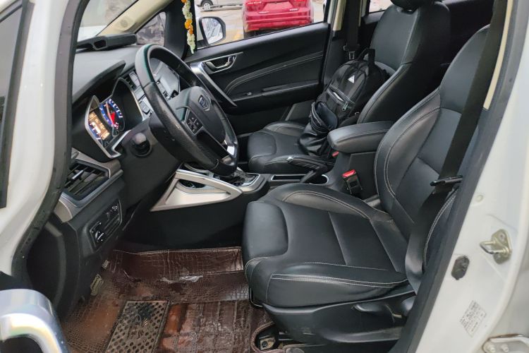 吉利汽车 远景X3 2017款 1.5L 自动尊贵型中控内饰19