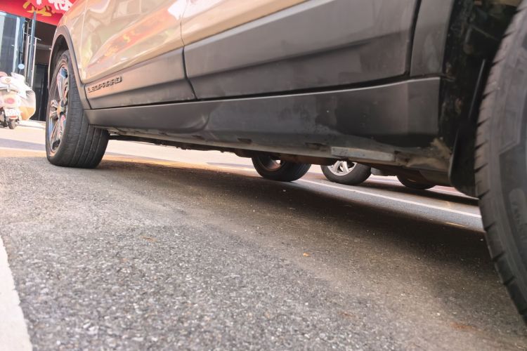 猎豹汽车 猎豹CS9 2017款 1.5L CVT风尚型局部细节9002