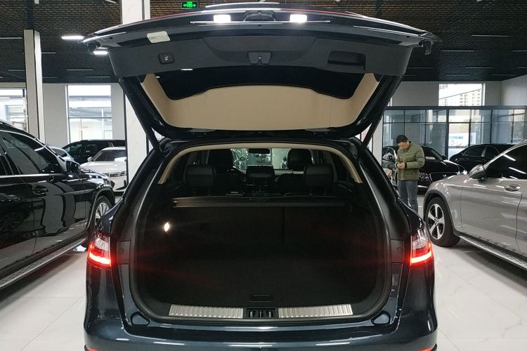 林肯 航海家 2022款 2.7T 四驱尊雅版机舱底盘23