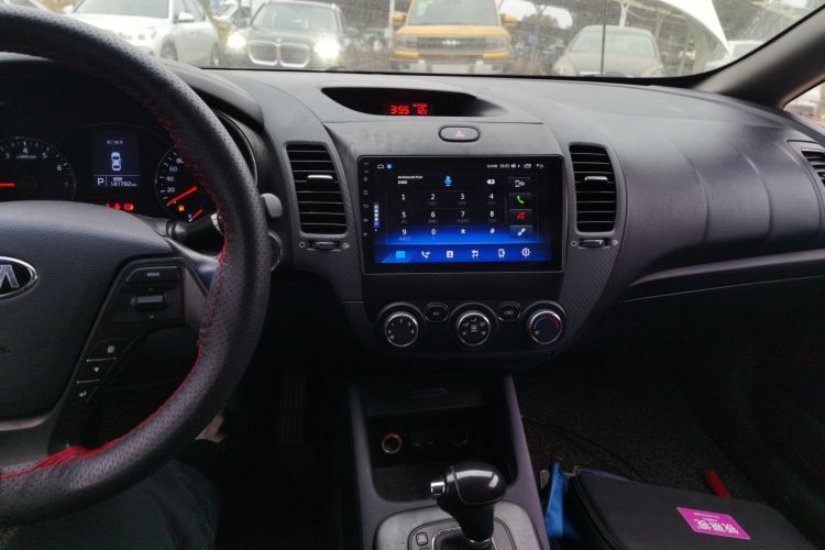 起亚K3 2015款 1.6L 自动GLS中控内饰16