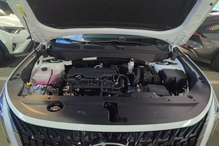 北京现代ix35 2023款 沐飒 2.0L 豪华版DLX机舱底盘24