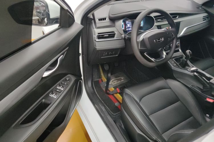 吉利汽车 帝豪 2021款 UP 1.5L 手动舒适型中控内饰20