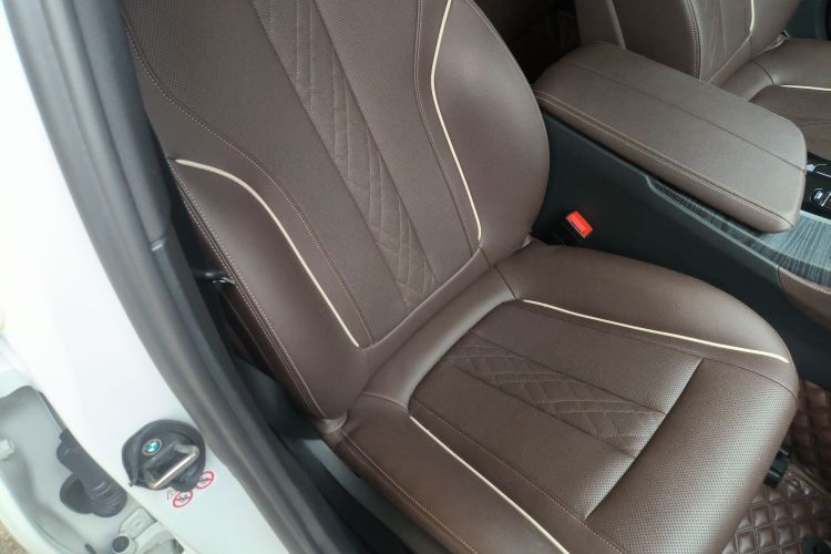 宝马5系新能源 2022款 改款 535Le M运动套装局部细节41