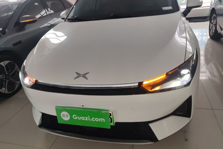 小鹏P5 2021款 550E车身外观2