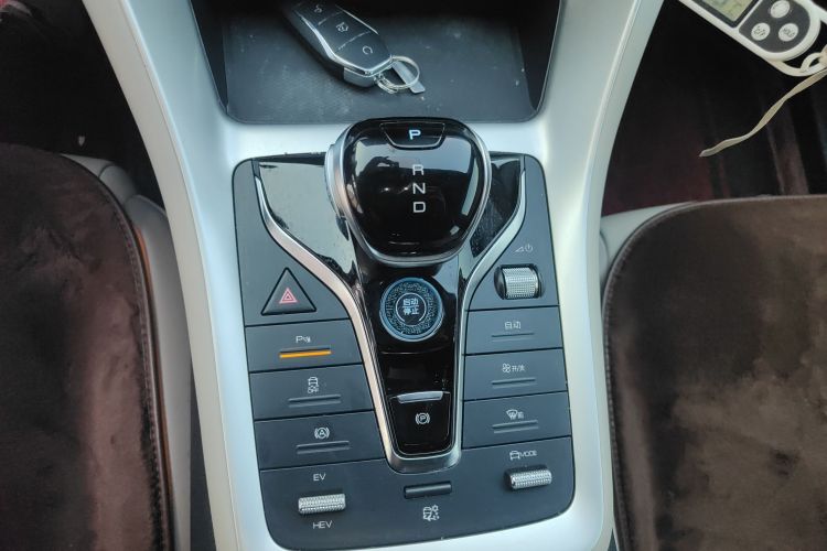 比亚迪 宋Pro新能源 2024款 荣耀版 DM-i 71KM领航型中控内饰18