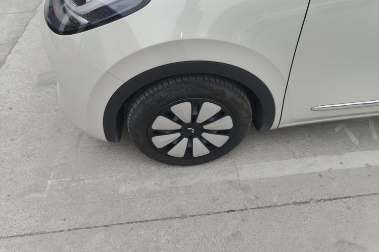 五菱汽车 五菱缤果 2023款 203km 舒享款车身外观6007