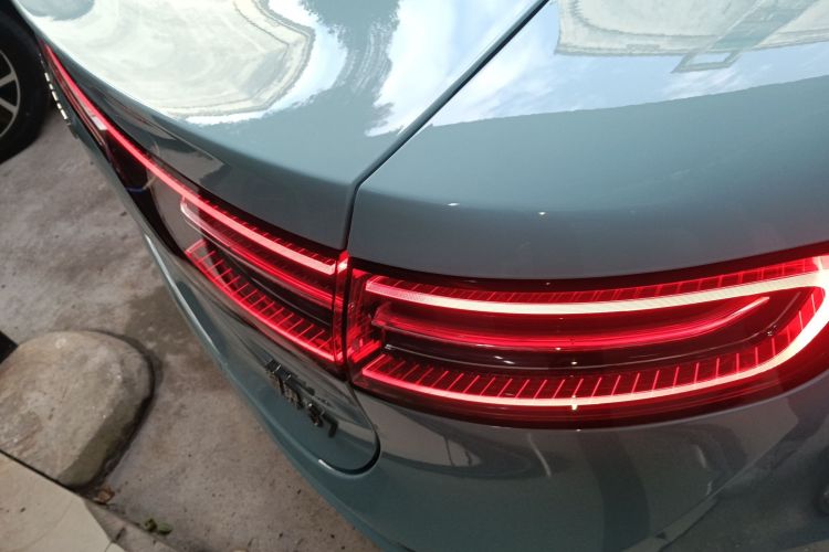 鸿蒙智行 智界S7 2024款 Pro 后驱长航版车身外观6006