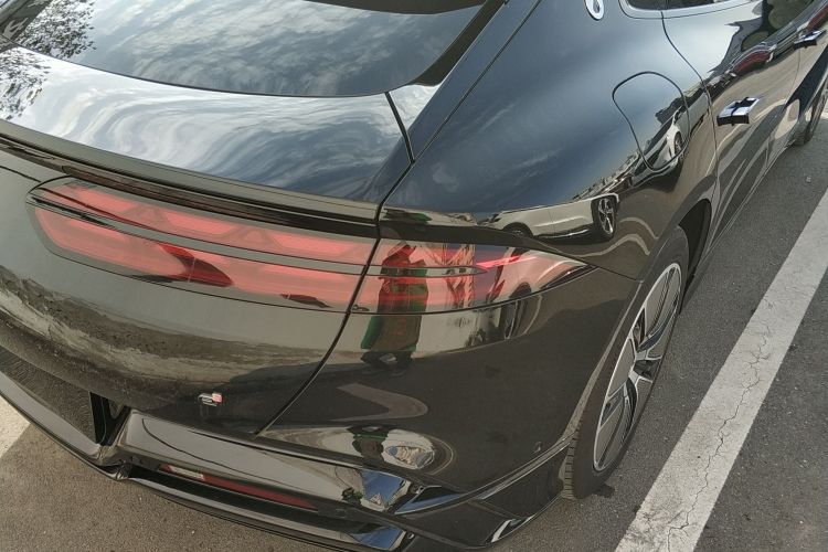 腾势Z9GT 2024款 1100四驱Max首发版车身外观9