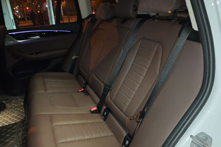 宝马X3 2021款 xDrive25i 豪华套装中控内饰21