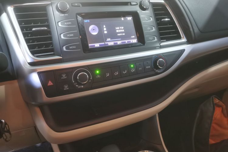 丰田 汉兰达 2021款 2.0T 两驱精英版 7座中控内饰16