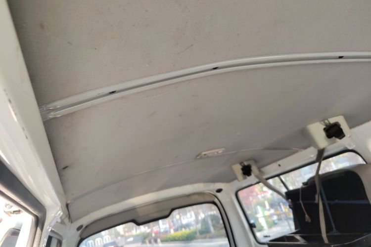 金杯海狮王 2021款 2.0L城运王系列捷运型标准顶6座1TZS中控内饰22