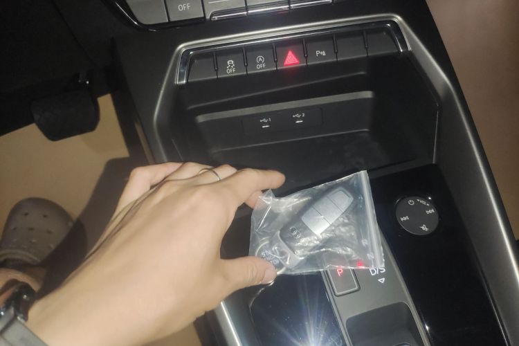 奥迪A3 2024款 Sportback 35 TFSI 时尚运动型中控内饰7001