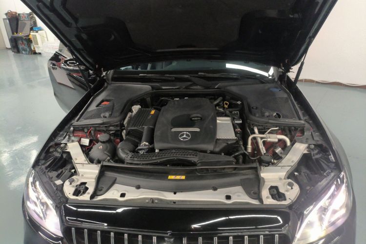 奔驰E级(进口) 2019款 E 200 轿跑车局部细节24