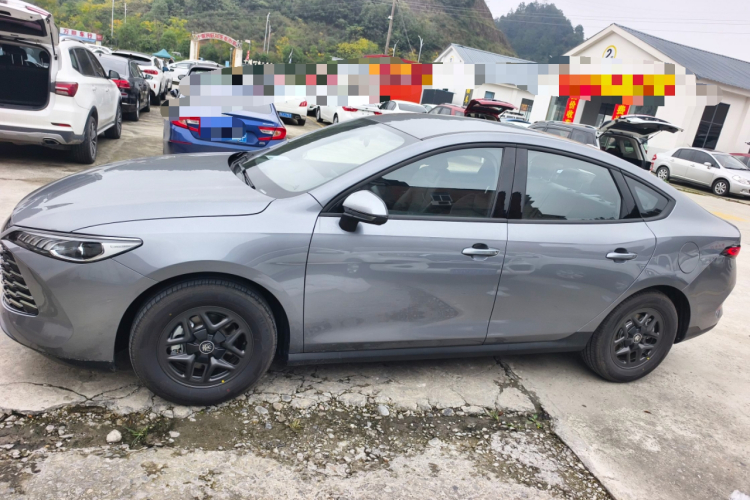 比亚迪 秦PLUS 2025款 DM-i 智驾版 55KM领先型车身外观6003