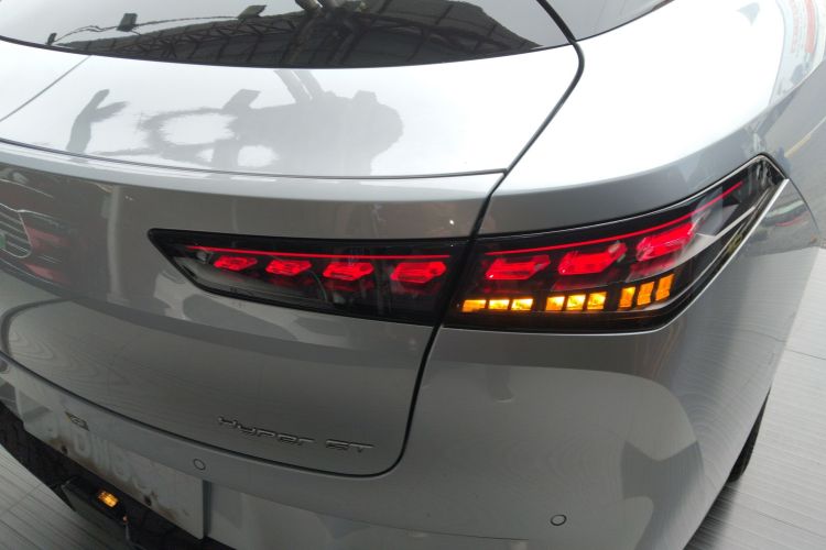 昊铂GT 2023款 710后驱超充Max版车身外观6006