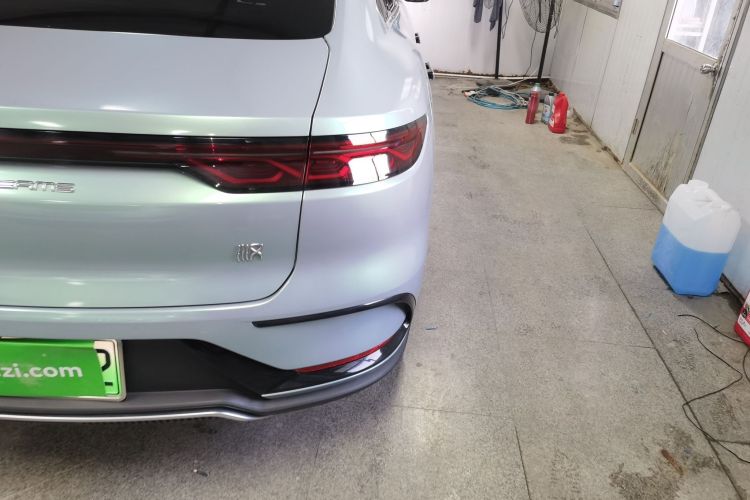 比亚迪 汉 2023款 DM-i 冠军版 121KM 尊荣型车身外观9