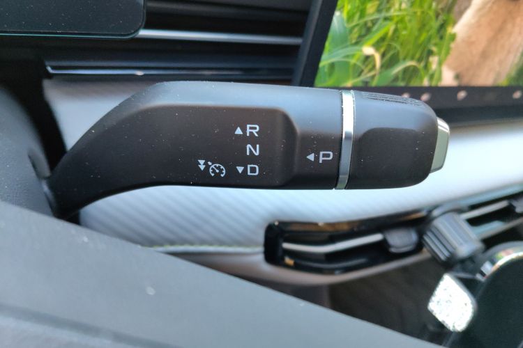 奔腾 悦意03 2025款 565km 乐享版中控内饰18