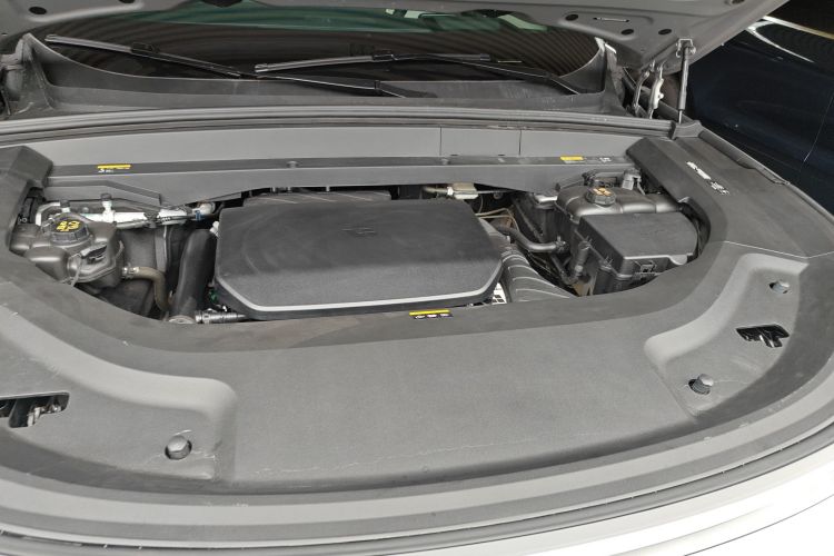 理想汽车 理想L9 2024款 Ultra机舱底盘24