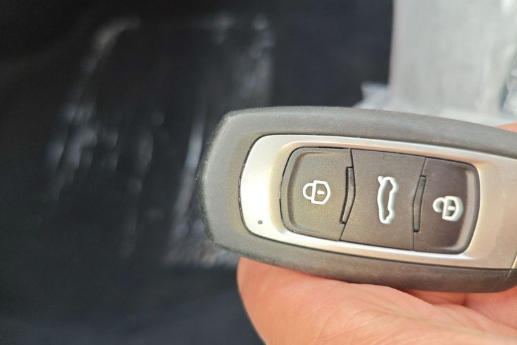 吉利银河 熊猫 2025款 210km 元气熊中控内饰11