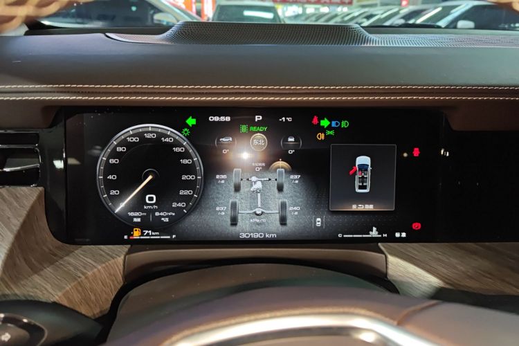 坦克500 2022款 3.0T 商务版 造境型 7座局部细节14