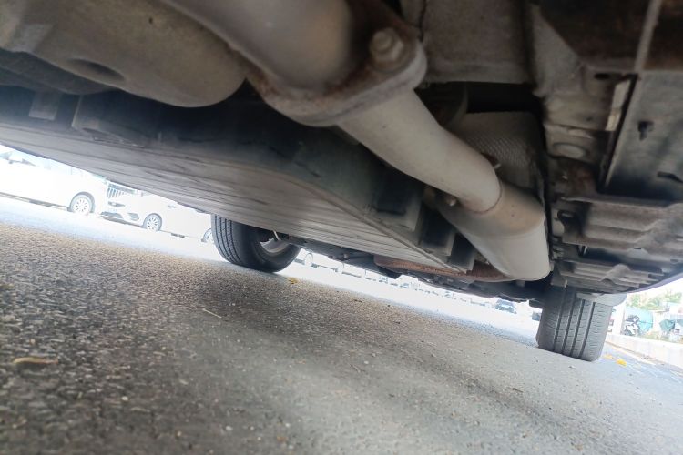 比亚迪 宋新能源 2017款 宋DM 1.5TID 全时四驱豪华型局部细节9002