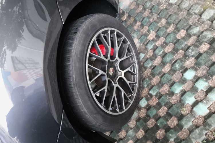 保时捷 2017款  Macan 2.0T车身外观6004