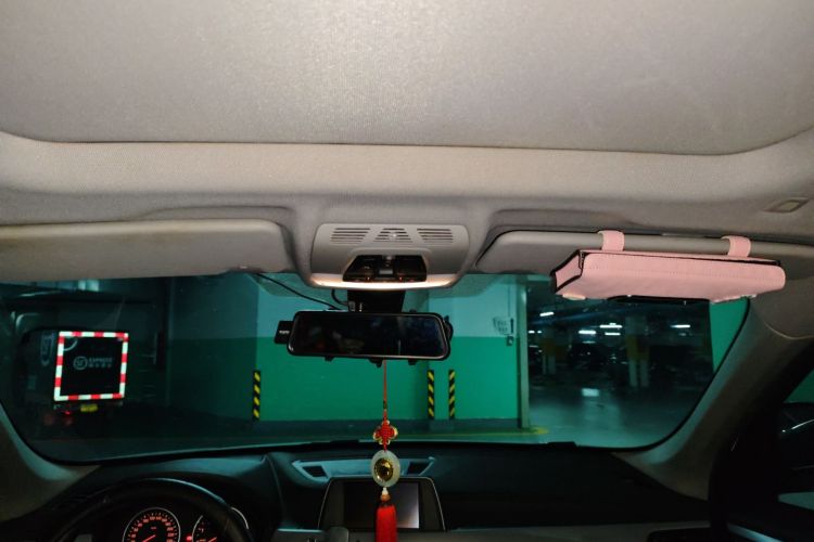 宝马X1 2016款 sDrive18Li 时尚型中控内饰22