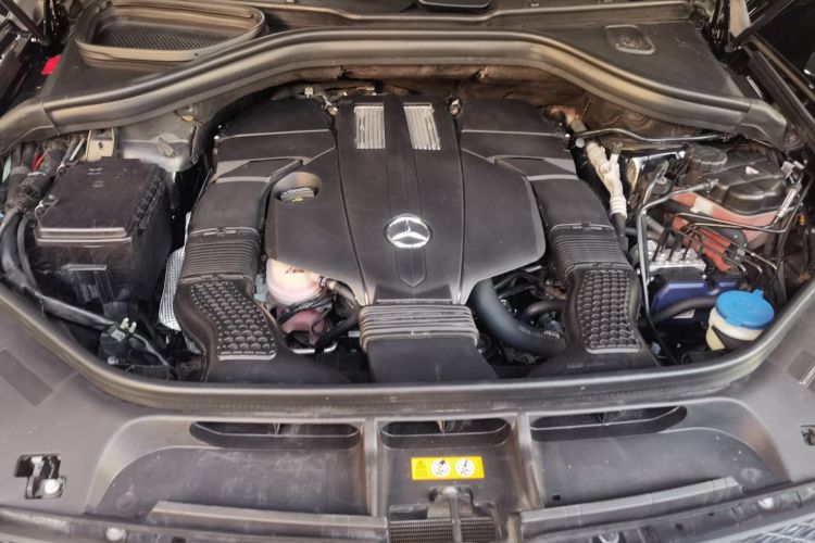 奔驰GLE 2019款 GLE 400 4MATIC 臻藏版机舱底盘24