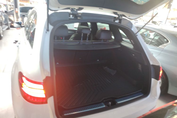 奔驰GLC 2018款 GLC 260 4MATIC 豪华型局部细节23