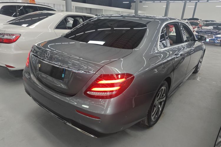 奔驰E级 2018款 E 200 L 运动型 4MATIC车身外观7