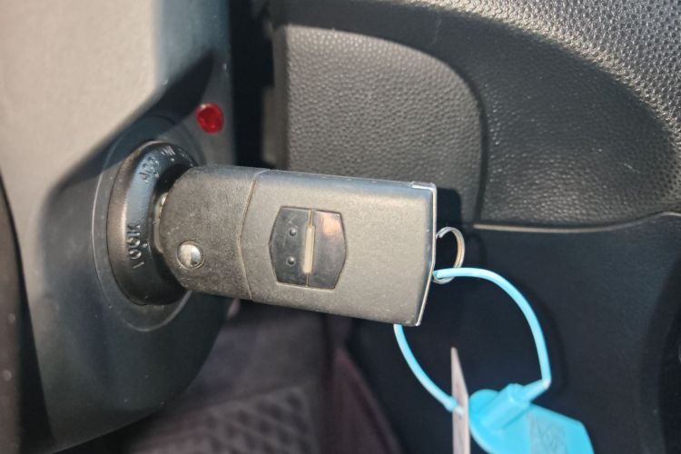 马自达3星骋 2015款 两厢 1.6L 自动精英型中控内饰11