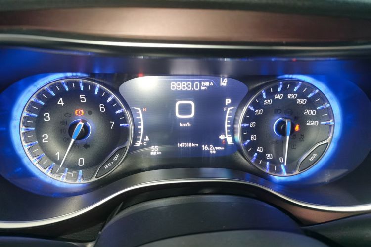 克莱斯勒 大捷龙(进口) 2017款 3.6L 尊享版中控内饰14