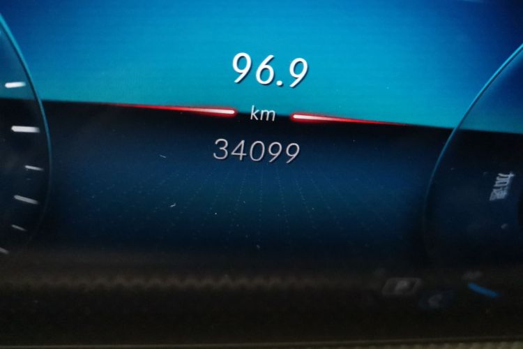 奔驰A级 2020款 改款 A 200 L 运动轿车时尚型中控内饰15