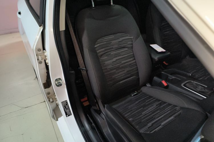 雪佛兰 科沃兹 2019款 320 自动欣享天窗版局部细节41