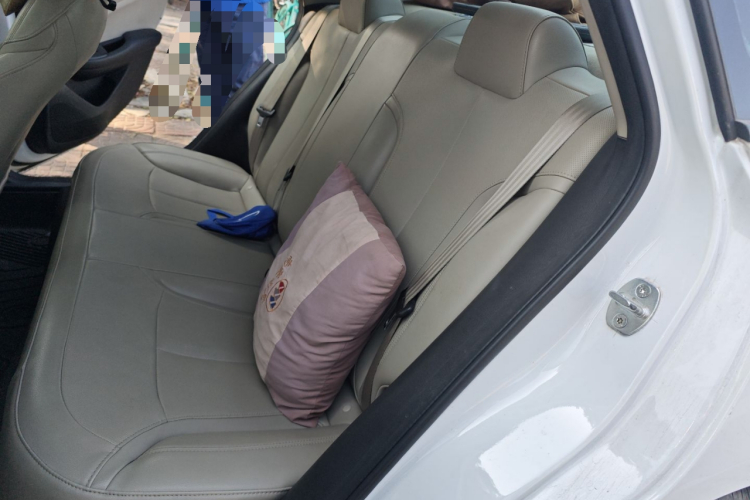 别克 英朗 2021款 典范 1.5L 自动精英型中控内饰21