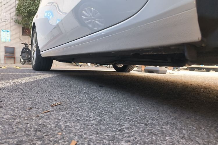 别克GL6 2021款 323T 轻混动互联豪华型局部细节9002