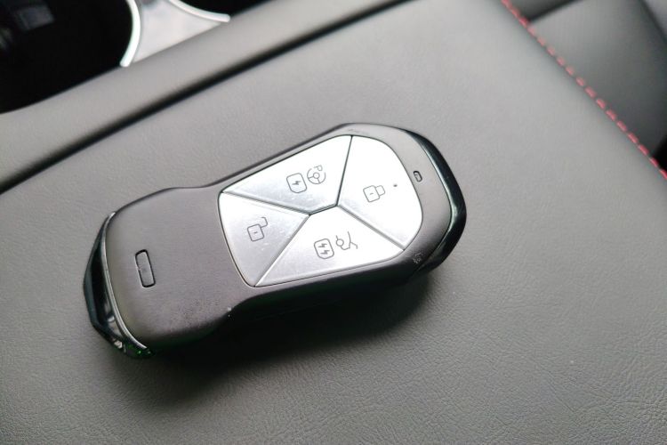 小鹏P7 2023款 P7i 702 Pro中控内饰7001