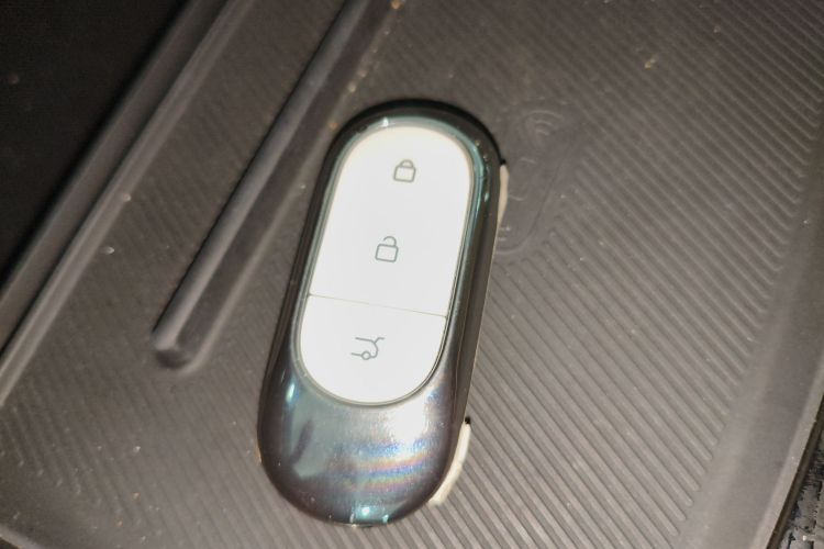 零跑汽车 零跑C11 2024款 增程 300尊享版中控内饰11