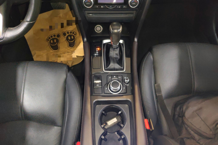 马自达3 昂克赛拉 2017款 三厢 2.0L 自动尊贵型 国V中控内饰18