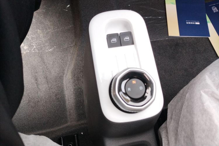 吉利银河 熊猫 2025款 210km 元气熊中控内饰18