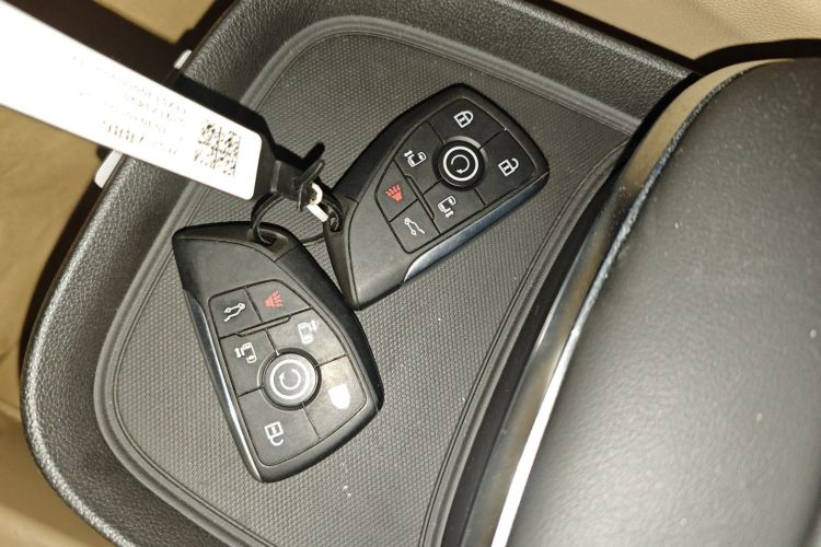 别克GL8新能源 2025款 陆尚 智享版 7座中控内饰11