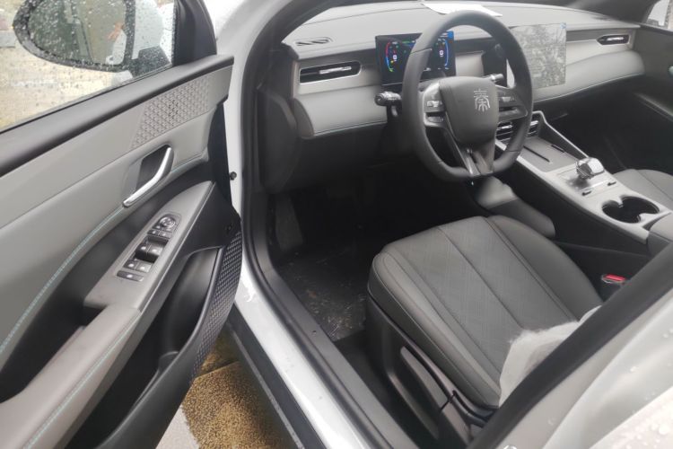 比亚迪 秦PLUS 2025款 DM-i 智驾版 55KM领先型中控内饰20