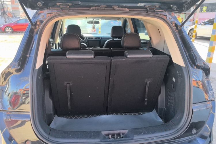 东风风光 风光580 2021款 改款 ☆星版 1.8L 手动精英型机舱底盘23