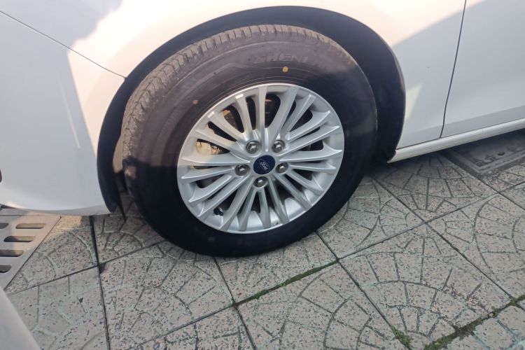 福特 福睿斯 2017款 改款 1.5L 自动舒适型车身外观6007