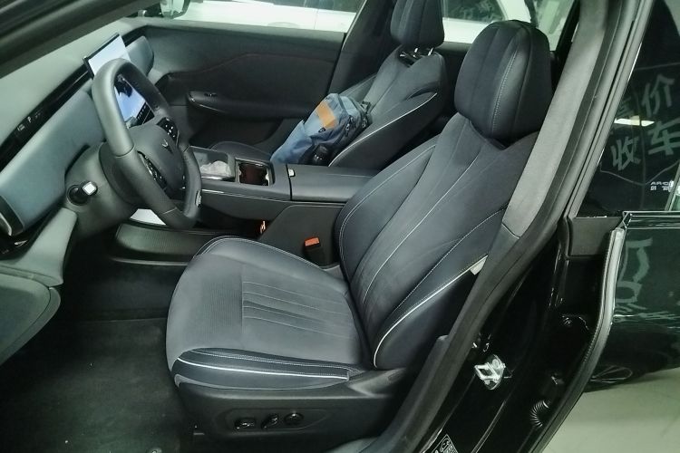 岚图汽车 岚图知音 2024款 四驱全球版局部细节19