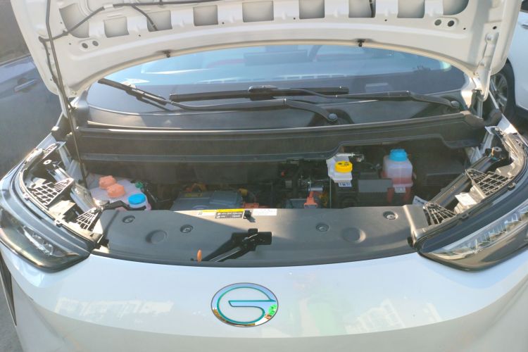 埃安 AION Y 2022款 70 智领版 磷酸铁锂机舱底盘24