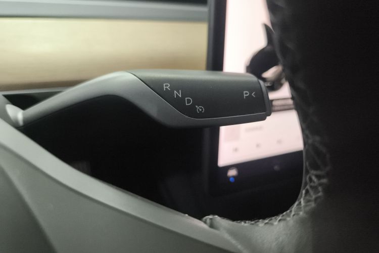 特斯拉 Model 3 2021款 标准续航后驱升级版中控内饰18